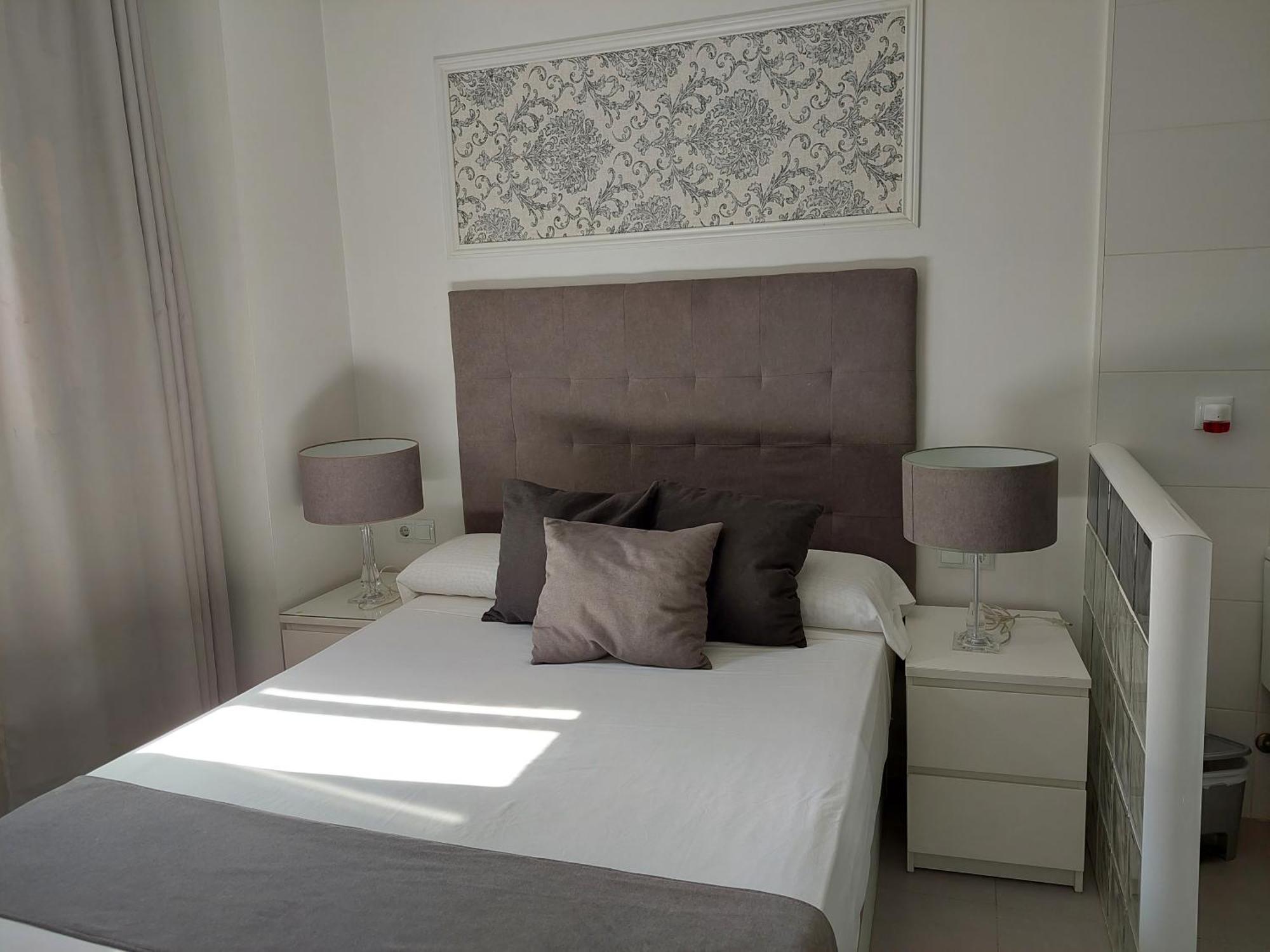 Apartamentos Rous - Solo Adultos — Photos 1